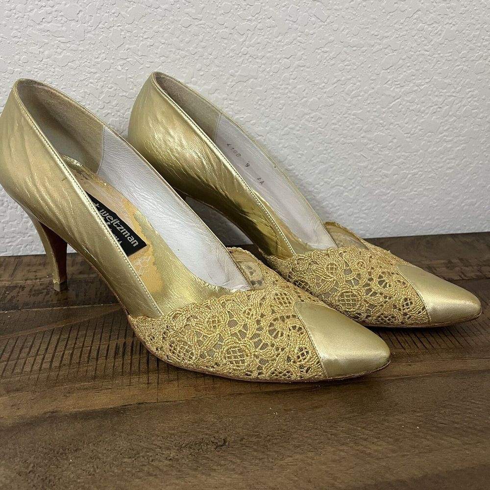 Vintage Stuart Weitzman for Neiman Marcus High Heeled pumps Gold with‎ Mesh Lace